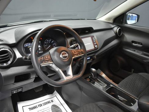 Used 2022 Nissan Kicks SV FWD image 4