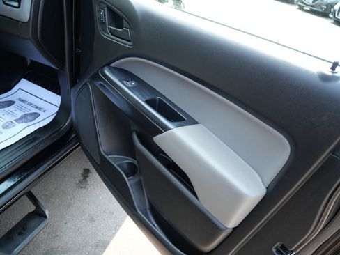 Used 2020 Chevrolet Colorado 2WD Extended Cab image 25