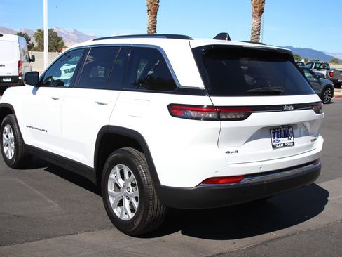Used 2023 Jeep Grand Cherokee Limited AWD/4WD image 5