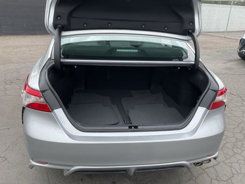 Used 2019 Toyota Camry SE w/ Carpet Mat Package FWD image 25