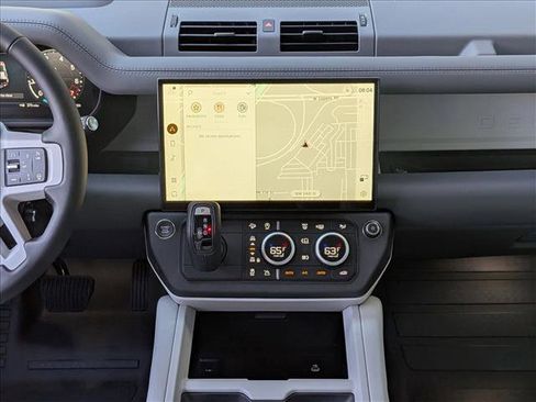 New 2026 Land Rover Defender 110 X-Dynamic SE AWD/4WD image 11