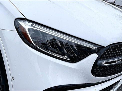 Certified 2025 Mercedes-Benz GLC 300 4MATIC image 35