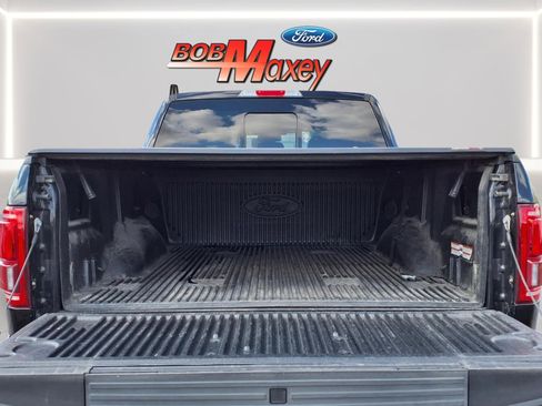 Used 2017 Ford F150 Lariat w/ Equipment Group 502A Luxury AWD/4WD image 9