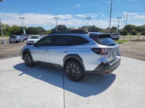 New 2025 Subaru Outback Onyx Edition XT image 3