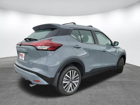 Used 2024 Nissan Kicks SV w/ Interior Electronics Package image 5