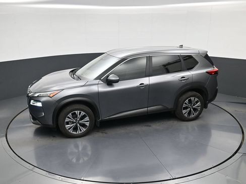 Used 2023 Nissan Rogue SV FWD image 27