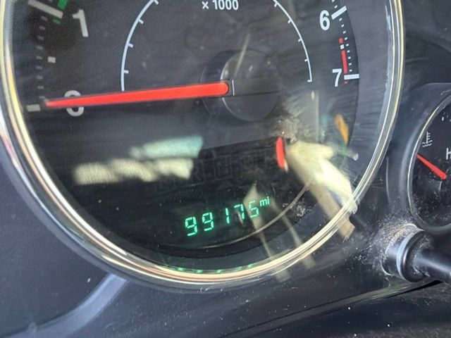 Used 2015 Jeep Wrangler Unlimited Sahara w/ Connectivity Group AWD/4WD image 9