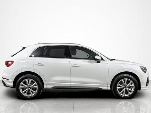 Used 2025 Audi Q3 2.0T Premium w/ Convenience Package image 6