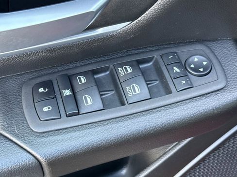 Used 2023 RAM 1500 Big Horn image 13