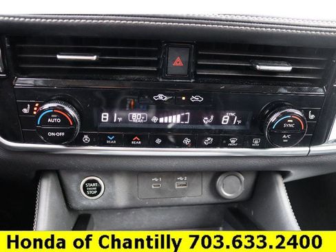 Used 2022 Nissan Rogue SL image 16