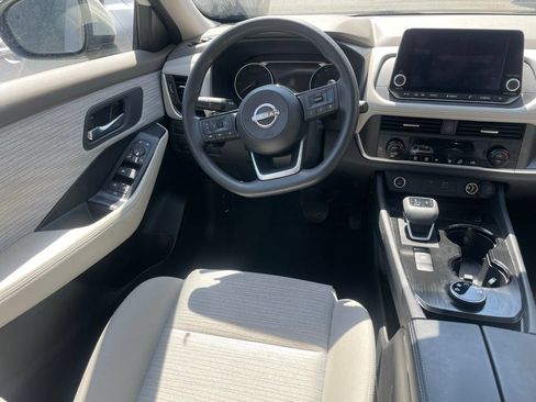 Certified 2023 Nissan Rogue SV AWD/4WD image 10