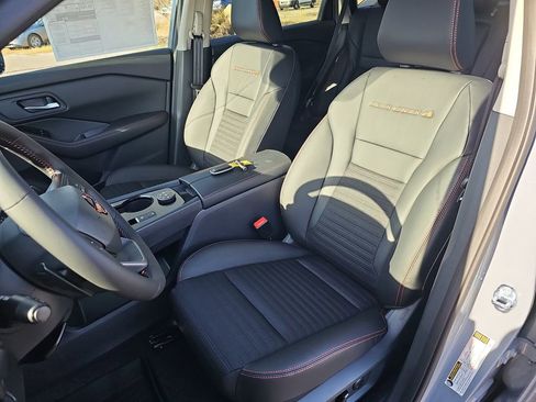 New 2026 Nissan Rogue SV AWD/4WD image 19