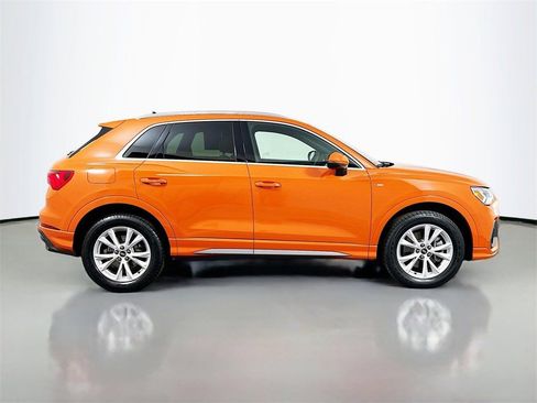 Used 2023 Audi Q3 2.0T Premium w/ Convenience Package image 8