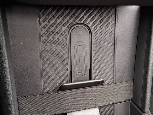 Certified 2025 MINI Cooper S image 21