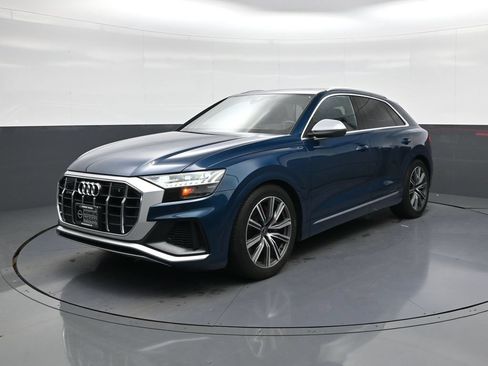 Used 2022 Audi SQ8 Prestige AWD/4WD image 3