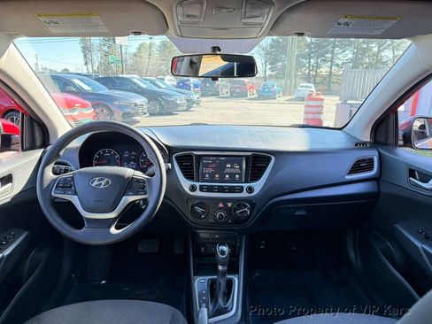 Used 2019 Hyundai Accent SEL image 15