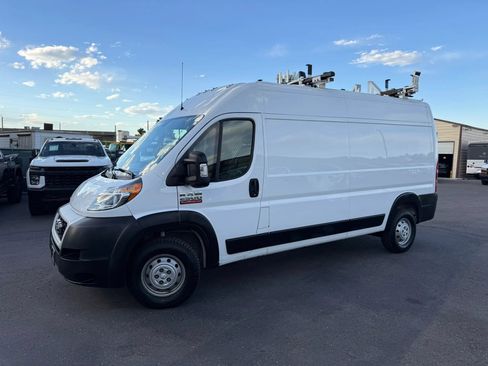 Used 2020 RAM ProMaster 2500 FWD image 2