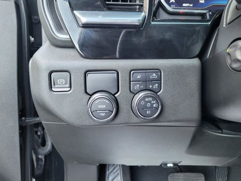 Used 2023 Chevrolet Silverado 1500 LTZ w/ LTZ Convenience Package II RWD image 24