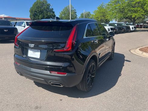 Used 2023 Cadillac XT4 Luxury w/ LPO, Onyx Lite Package AWD/4WD image 5