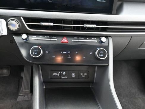 Used 2025 Hyundai Sonata SEL FWD image 25