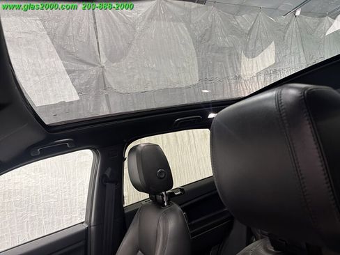 Used 2019 Land Rover Discovery Sport HSE Luxury AWD/4WD image 12