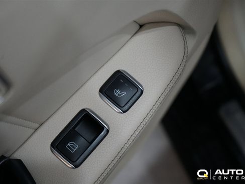 Used 2014 Mercedes-Benz E 250 E 250 Base BlueTEC® 4MATI image 29