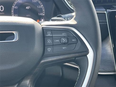 New 2025 Jeep Grand Cherokee L Limited w/ Luxury Tech Group II image 21