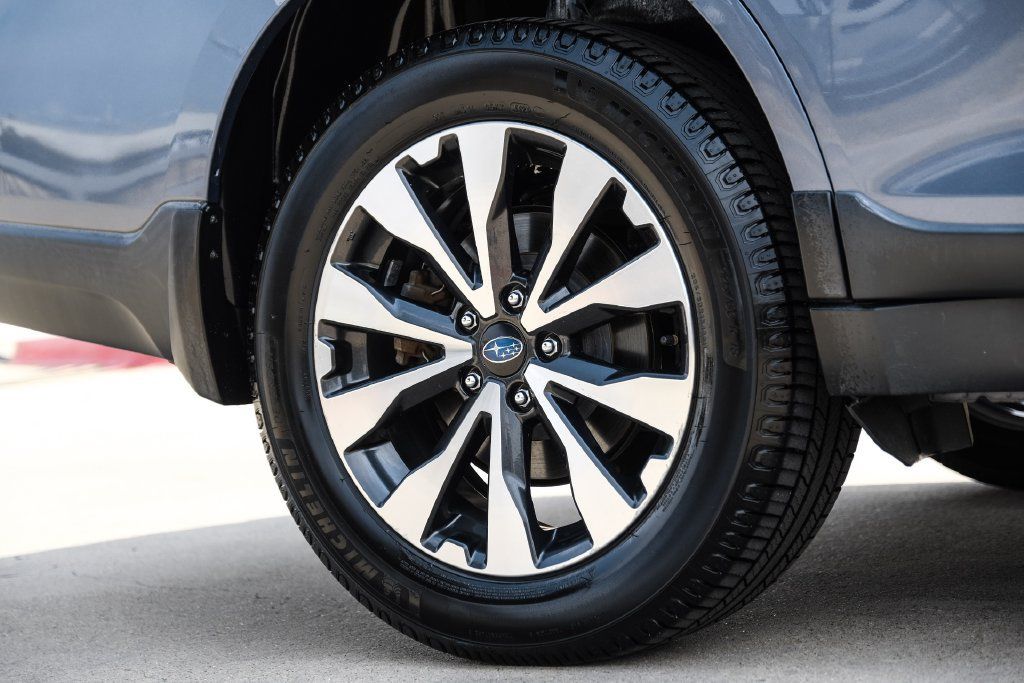 Used 2017 Subaru Outback 2.5i Limited AWD/4WD image 65