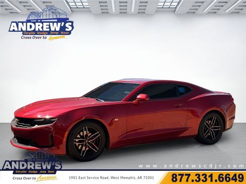 Used 2020 Chevrolet Camaro LT w/ Technology Package RWD image 1
