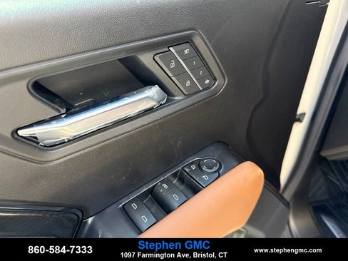 New 2026 GMC Canyon AT4 w/ Technology Plus Package AWD/4WD image 13