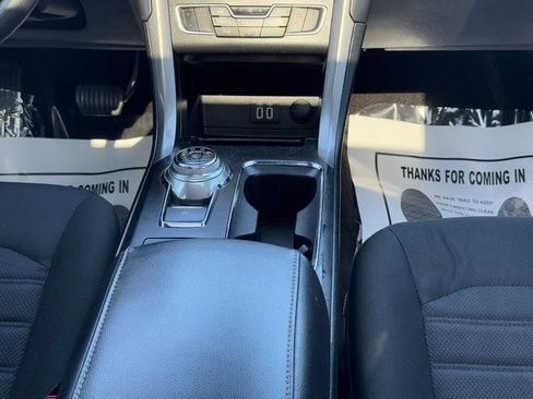 Used 2020 Ford Fusion SE AWD/4WD image 16