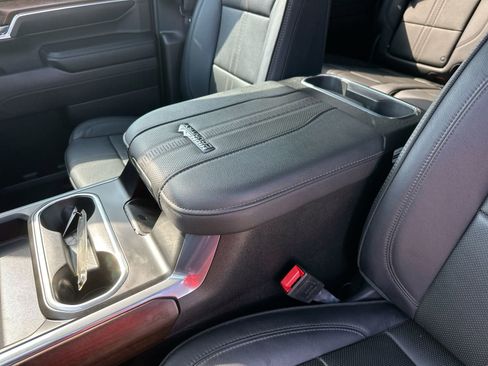 Used 2025 Chevrolet Silverado 2500 High Country w/ High Country Premium Package image 21