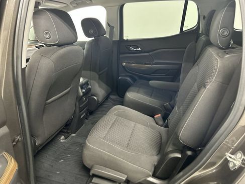 Used 2019 GMC Acadia SLE w/ LPO, Floor Liner Package AWD/4WD image 19
