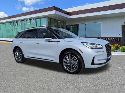 New 2026 Lincoln Corsair Grand Touring AWD/4WD image 2