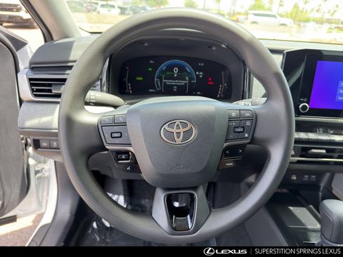 Used 2025 Toyota Camry LE FWD image 14