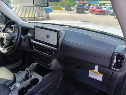 New 2026 Ford Bronco Sport Outer Banks AWD/4WD image 32