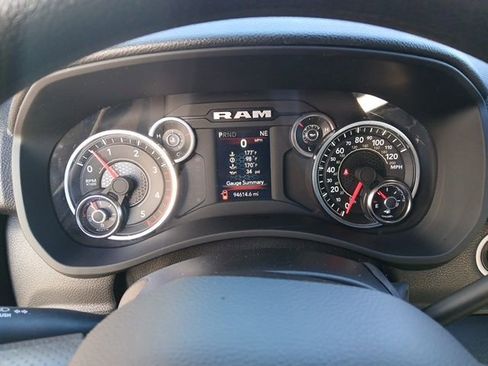 Used 2024 RAM 2500 Tradesman w/ Chrome Appearance Group image 41