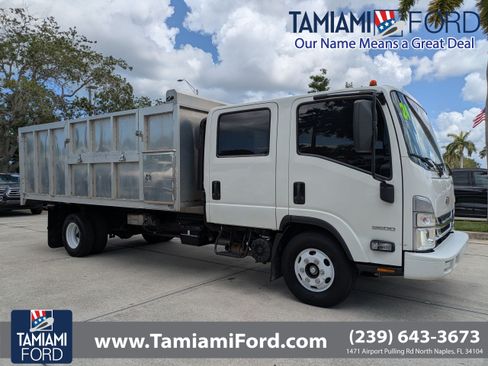 Used 2024 Chevrolet Low Cab Forward RWD image 1