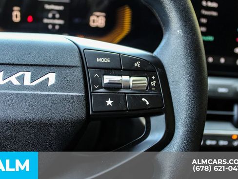 Used 2025 Kia K4 FWD image 25