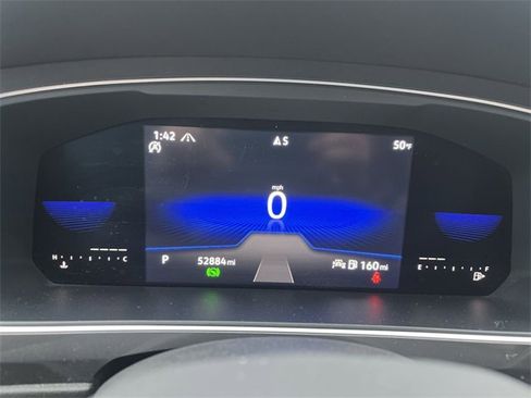 Used 2022 Volkswagen Tiguan SE image 13