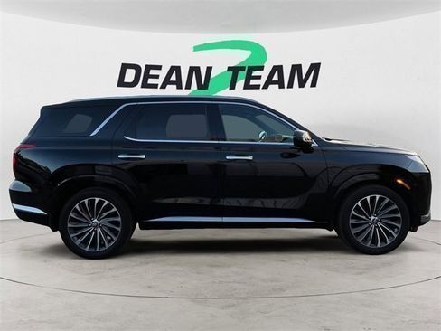 Used 2023 Hyundai Palisade Calligraphy image 9