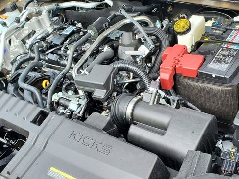 New 2026 Nissan Kicks SV image 7