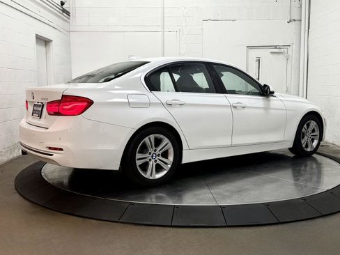 Used 2017 BMW 330i Sedan RWD image 7