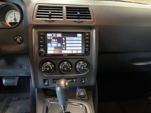 Used 2013 Dodge Challenger R/T image 19