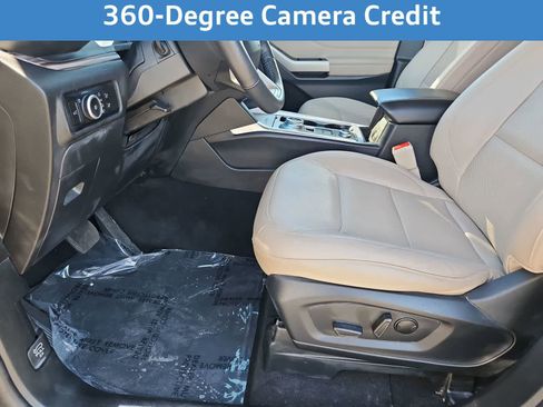Used 2024 Ford Explorer Limited image 19