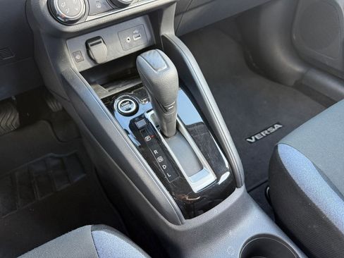 Used 2025 Nissan Versa SV FWD image 41