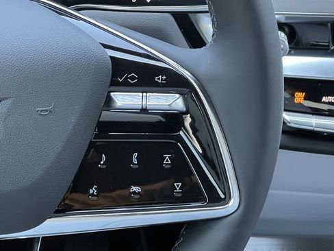 New 2026 Cadillac Lyriq Premium Luxury image 12