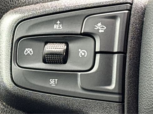 Used 2023 Chevrolet Silverado 1500 Custom image 14