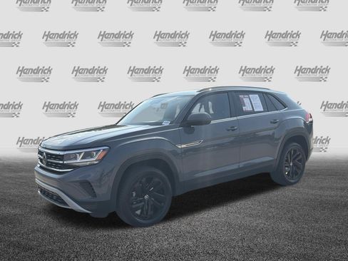 Used 2022 Volkswagen Atlas Cross Sport SE FWD image 5
