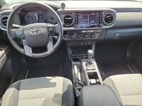 Used 2021 Toyota Tacoma TRD Sport AWD/4WD image 18